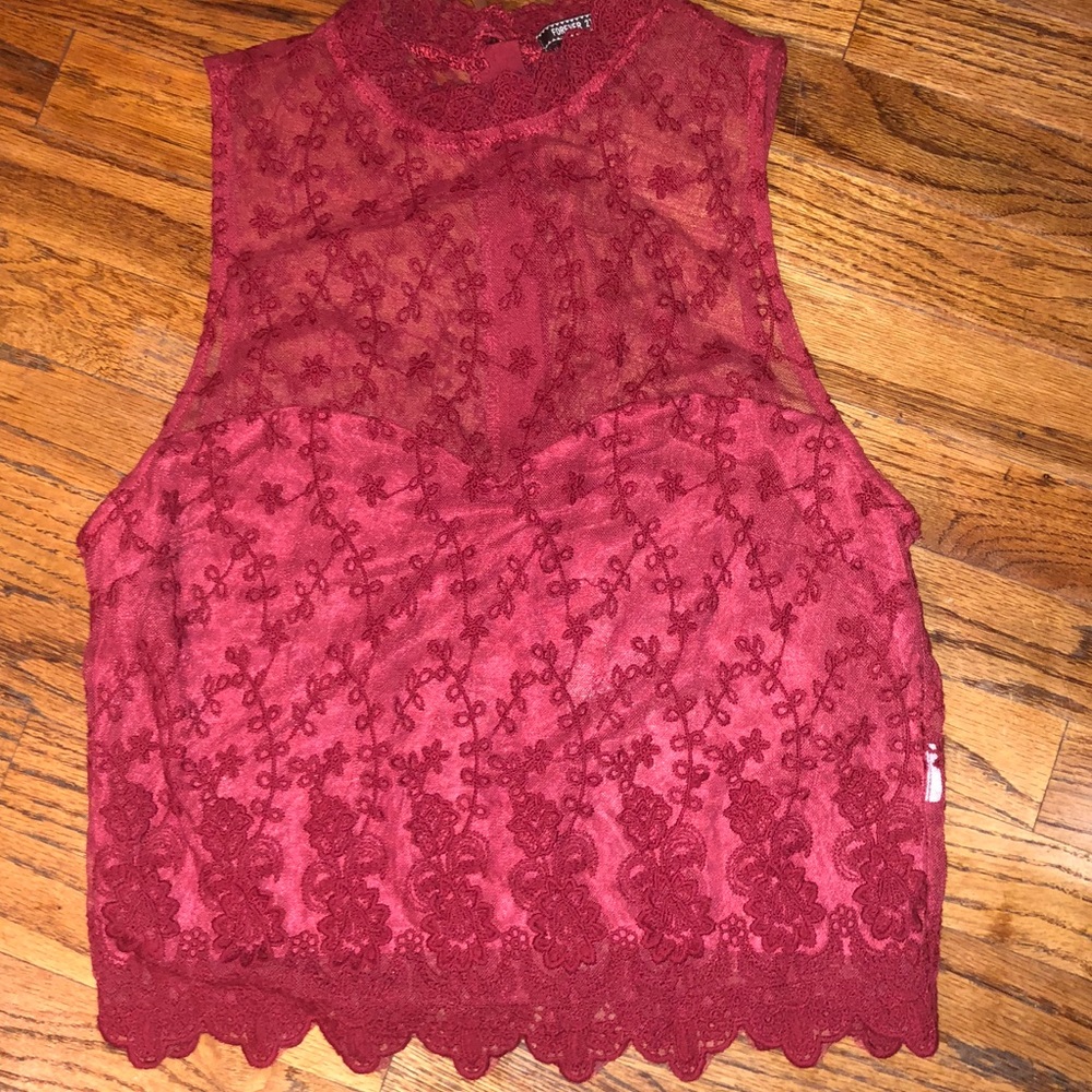 Forever 21 All over lace red crop top ♥️